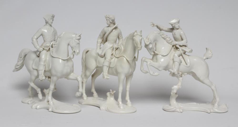 THREE NYMPHENBURG BLANC-DE-CHINE PORCELAIN "FRANKENTHAL HUNT" FIGURES Image