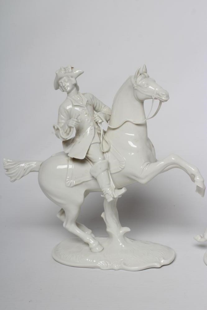 THREE NYMPHENBURG BLANC-DE-CHINE PORCELAIN "FRANKENTHAL HUNT" FIGURES Image