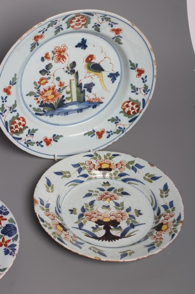 AN ENGLISH DELFT PLATE Image