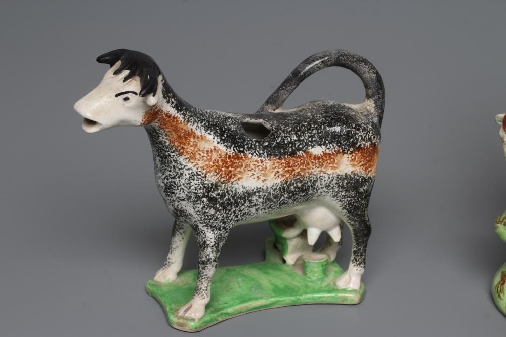 A PAIR OF WALTON EARTHENWARE SPILL VASES Image