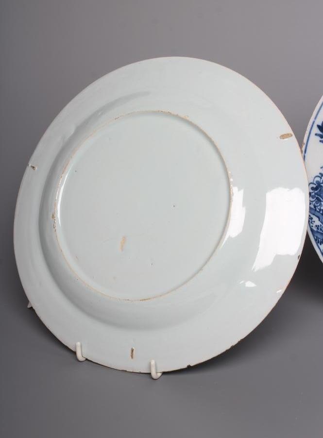 A PAIR OF ENGLISH DELFT PLATES Image