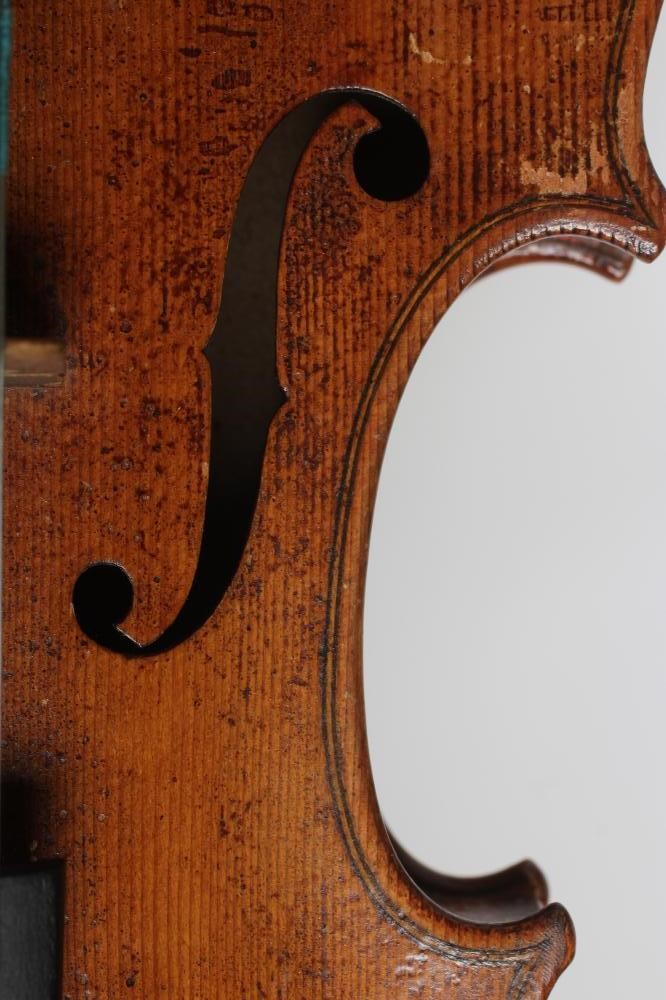 A VIOLIN Image
