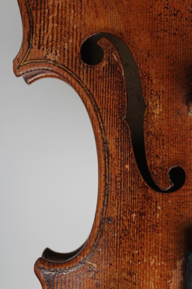 A VIOLIN Image
