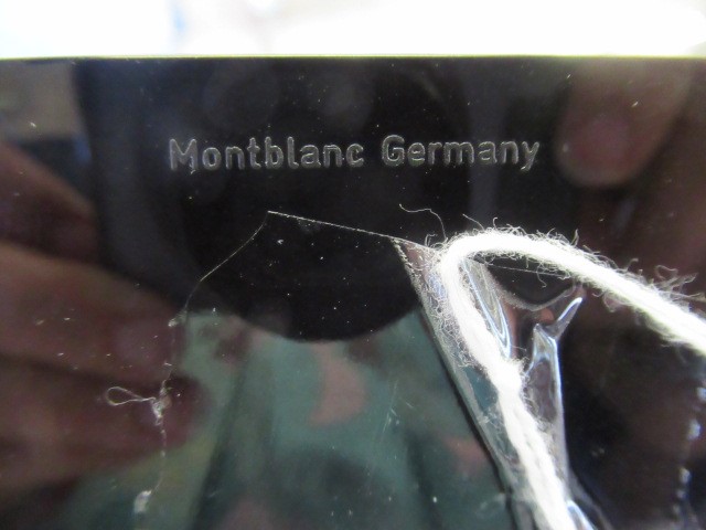 A MONTBLANC MEISTERSTUCK SQUARE GLASS INKWELL Image