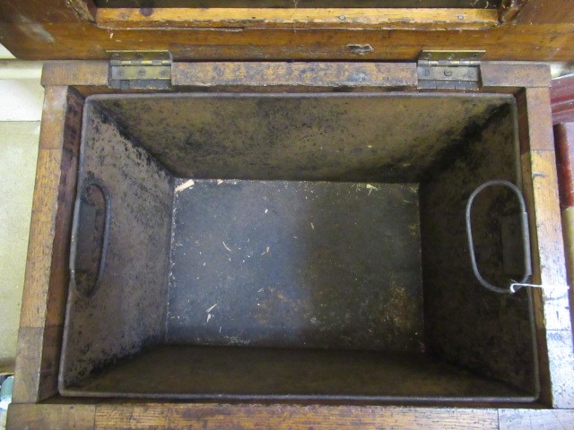 AN ARTS AND CRAFTS OAK COAL BOX Image