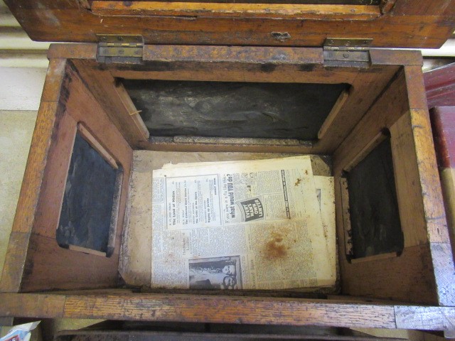 AN ARTS AND CRAFTS OAK COAL BOX Image