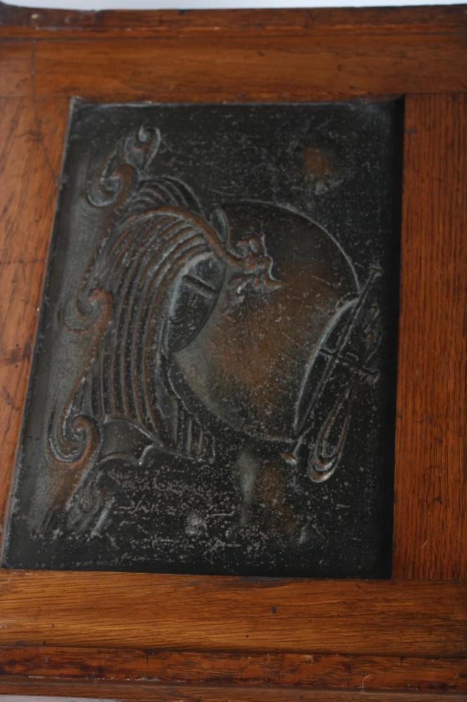 AN ARTS AND CRAFTS OAK COAL BOX Image