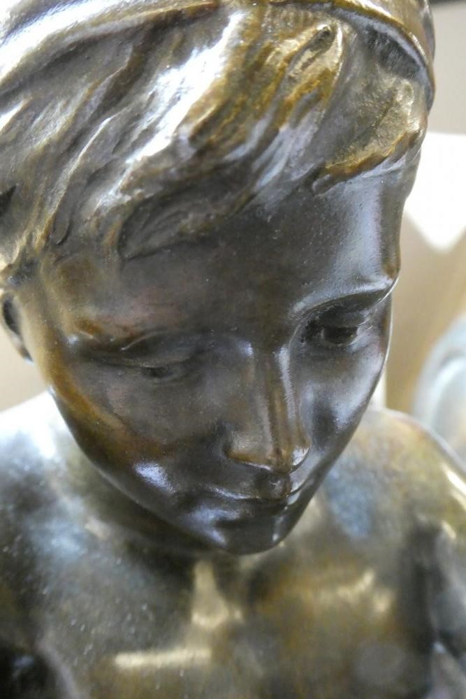 AFTER RAUL XAVIER (Portuguese 1894-1964) "La Premier Fleche", bronze, signed, green patination, Image