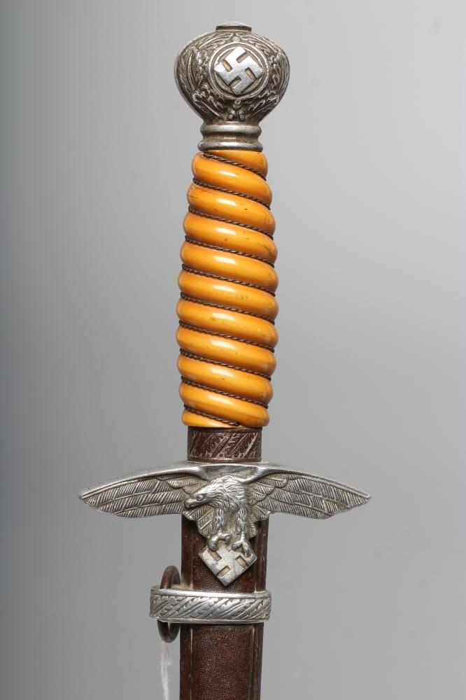A THIRD REICH LUFTWAFFE OFFICER'S DAGGER Image