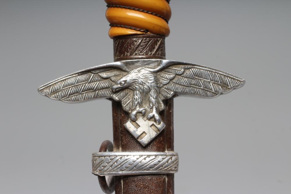 A THIRD REICH LUFTWAFFE OFFICER'S DAGGER Image