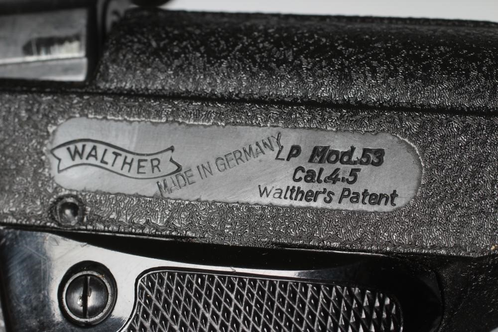 A BOXED WALTHER LUFTPISTOLE .177 AIR PISTOL with 9 3/8" barrel Image