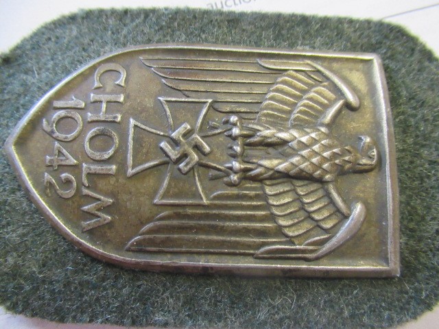 A GERMAN THIRD REICH KRIEGSMARINE DESTROYERS BADGE with rear hook and pin, stamped in relief Image