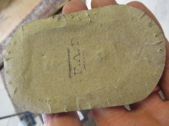 A GERMAN THIRD REICH KRIEGSMARINE DESTROYERS BADGE with rear hook and pin, stamped in relief Image