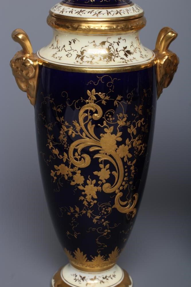 A PAIR OF COALPORT CHINA VASES AND COVERS Image