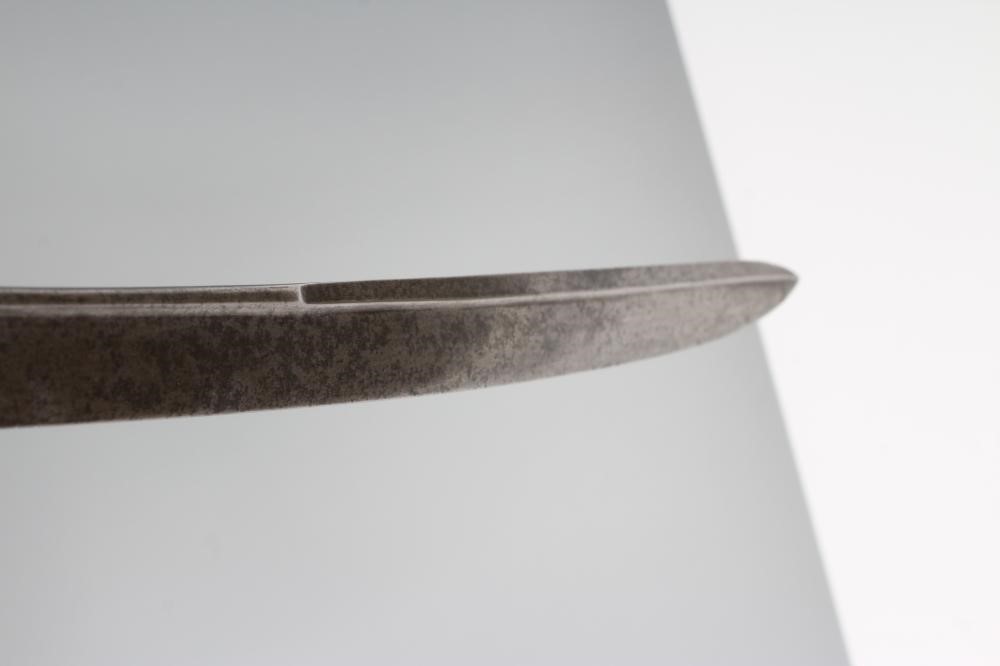 A BRITISH 1821 PATTERN HEAVY CAVALRY OFFICER'S SWORD Image