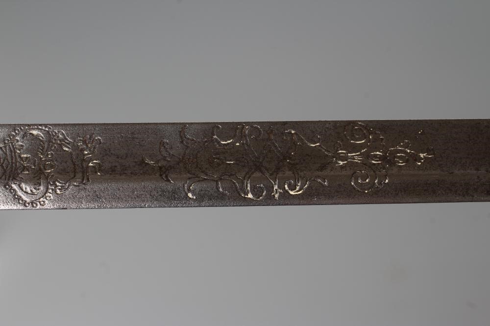 A BRITISH 1796 PATTERN HEAVY CAVALRY OFFICER'S SWORD Image