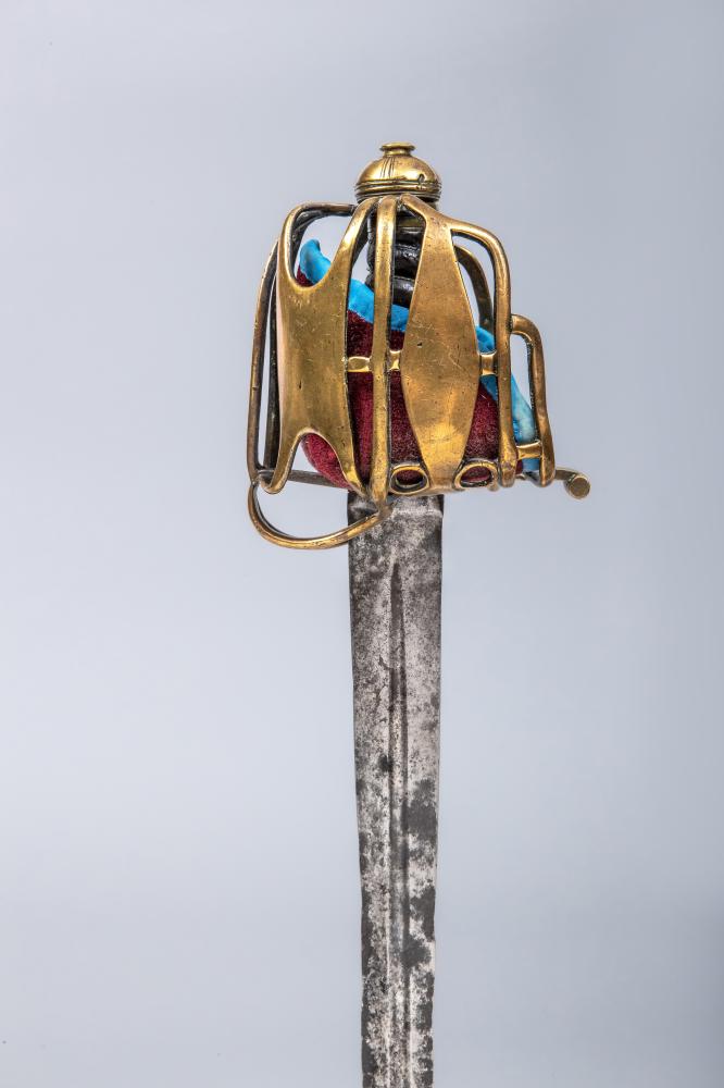A 1798 PATTERN HIGHLAND INFANTRY OFFICER'S BROADSWORD with 33 5/8" blade Image