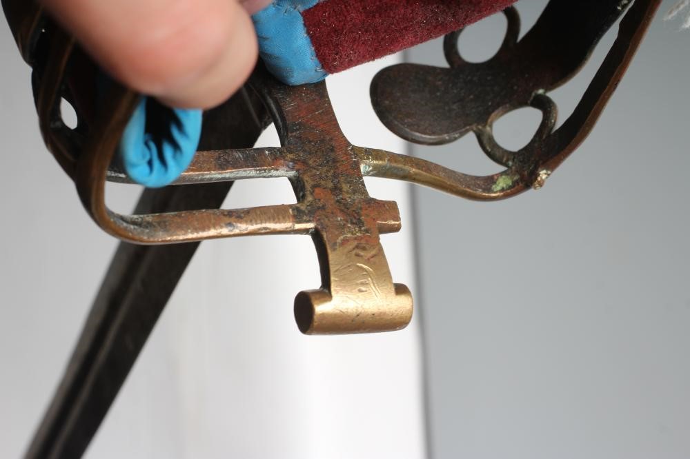 A 1798 PATTERN HIGHLAND INFANTRY OFFICER'S BROADSWORD with 33 5/8" blade Image