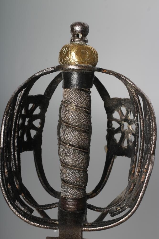 AN 1828 PATTERN HIGHLAND INFANTRY OFFICER'S BROADSWORD Image