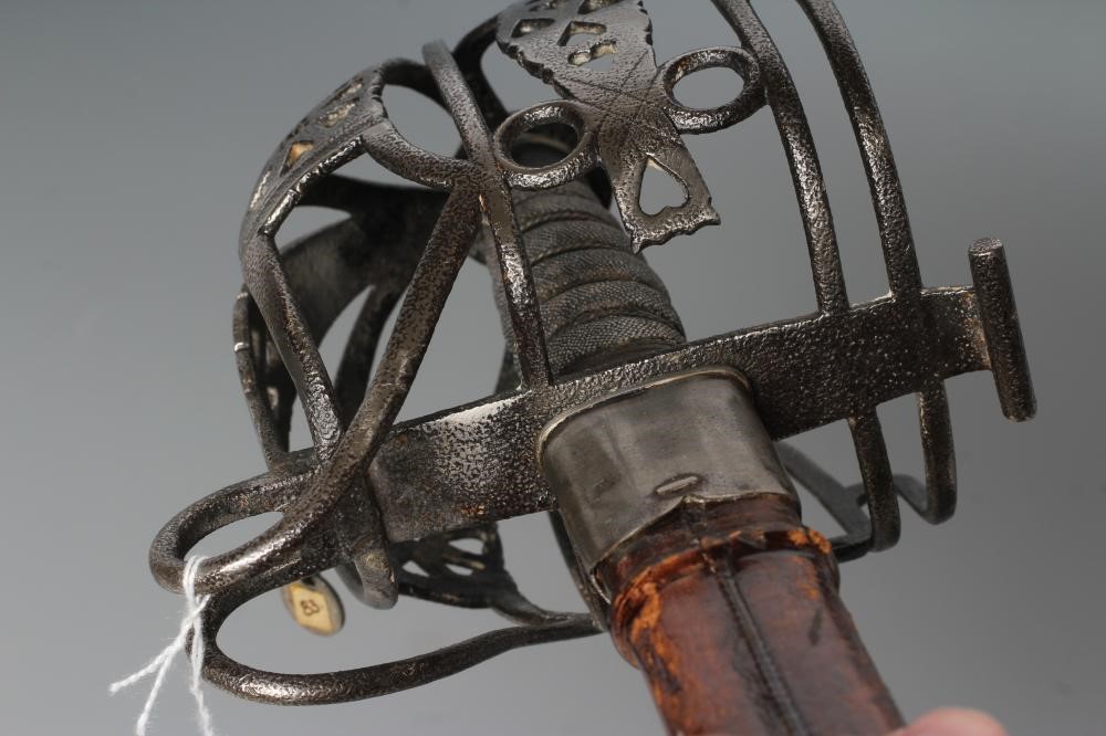 AN 1828 PATTERN HIGHLAND INFANTRY OFFICER'S BROADSWORD Image