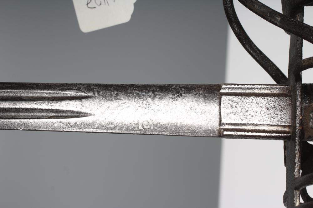 AN 1828 PATTERN HIGHLAND INFANTRY OFFICER'S BROADSWORD Image