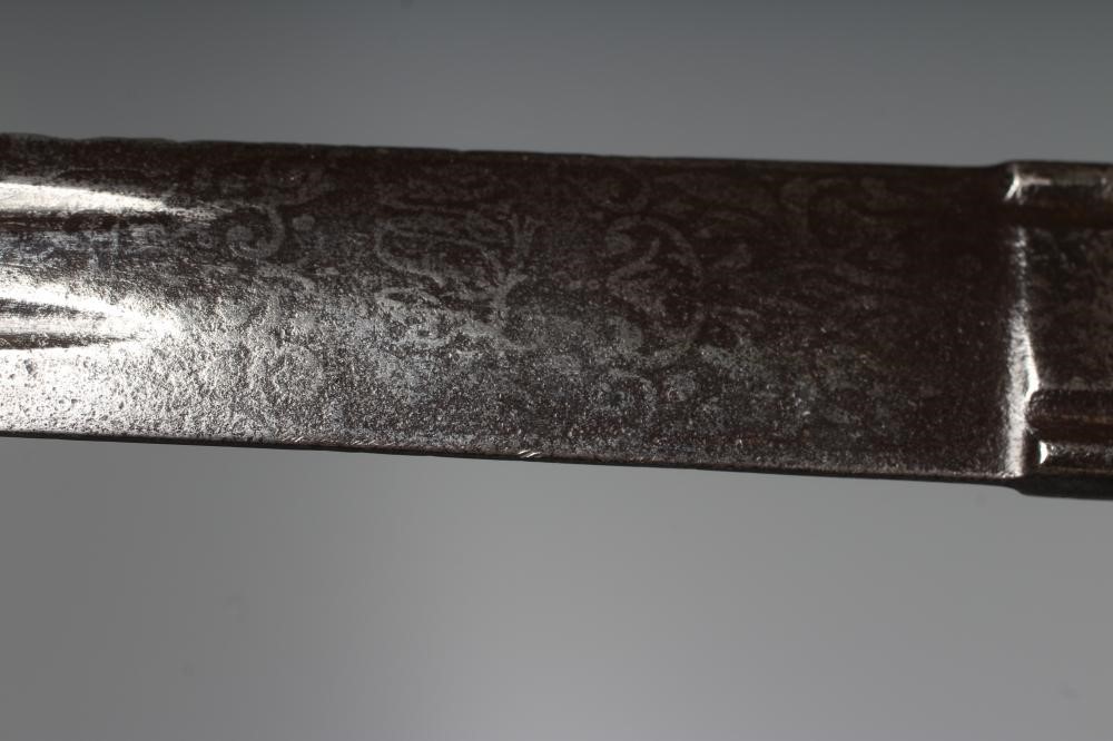 AN 1828 PATTERN HIGHLAND INFANTRY OFFICER'S BROADSWORD Image