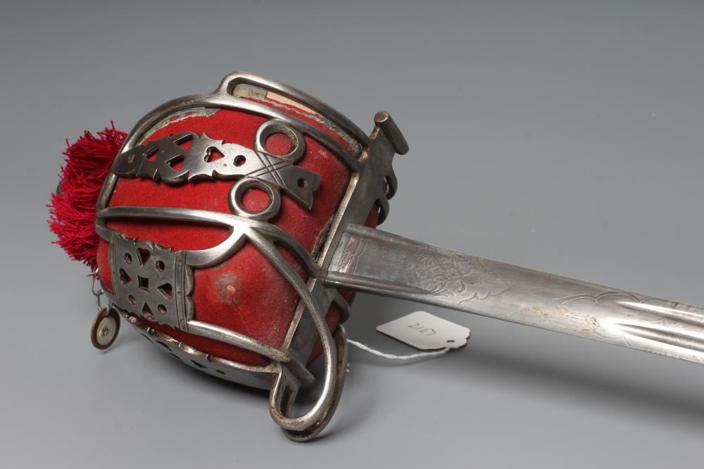 A HIGHLAND INFANTRY OFFICER'S BROADSWORD Image
