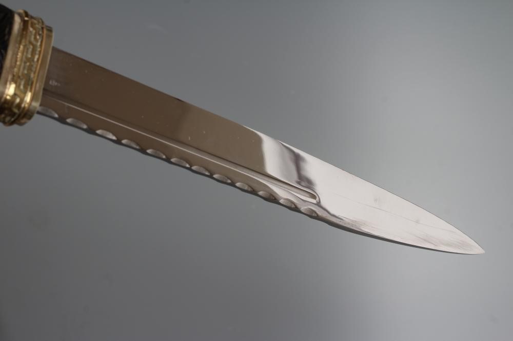 A SCOTTISH DIRK FOR THE ARGYLL & SUTHERLAND HIGHLANDERS Image