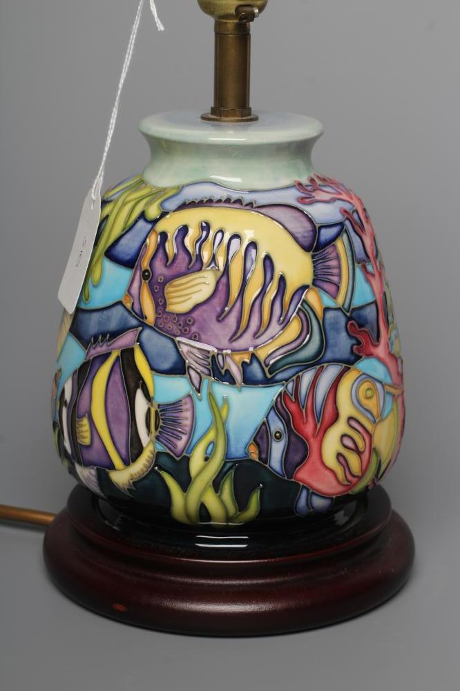 A MOORCROFT POTTERY MARTINIQUE PATTERN TABLE LAMP Image