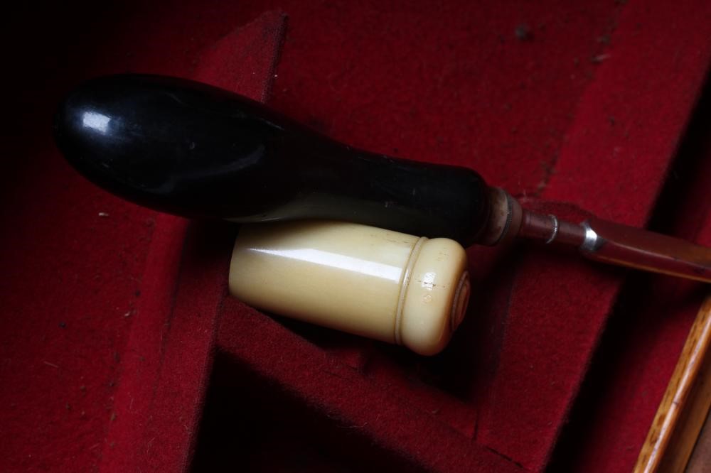 A JAMES PURDEY & SONS DOUBLE SHOTGUN CASE of oak and leather construction Image