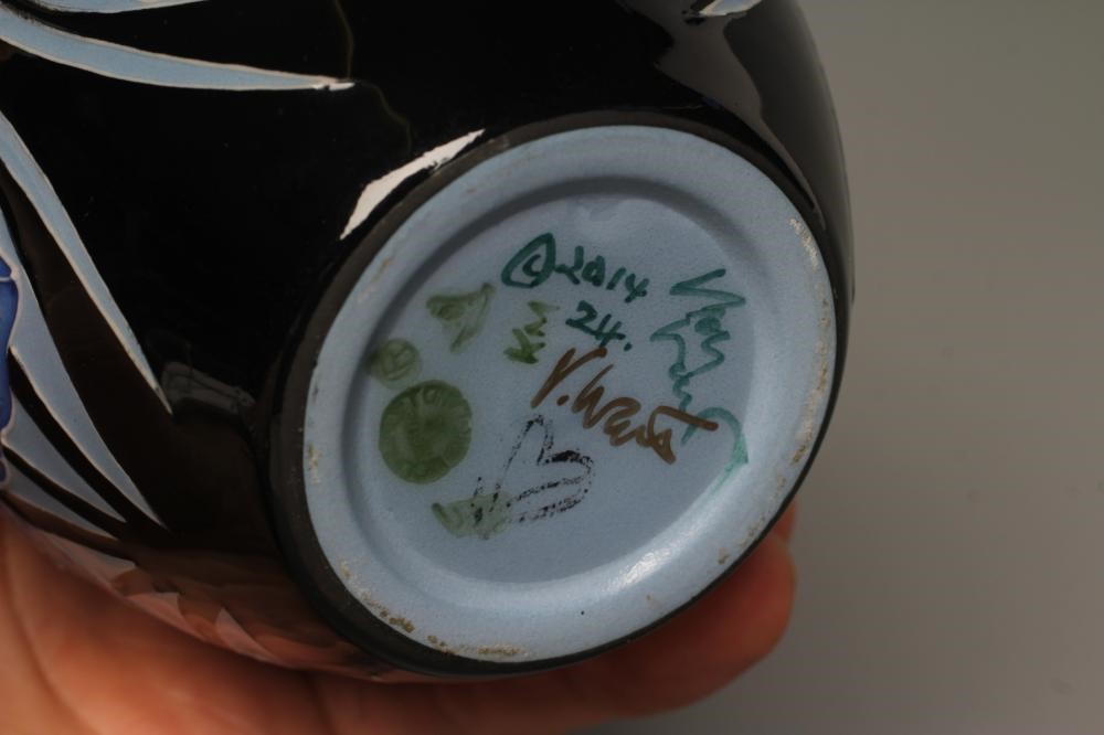 A MOORCROFT POTTERY VANDA PATTERN SMALL GINGER JAR AND COVER Image