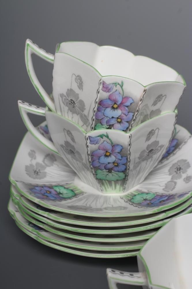 A SHELLEY CHINA QUEEN ANNE PART TEA SERVICE Image