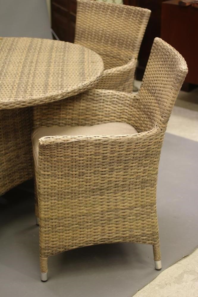 A HARTMAN "HERITAGE TUSCAN" DINING SUITE Image