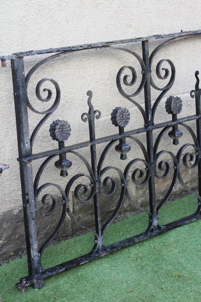 AN ARTS AND CRAFTS STYLE GATE Image
