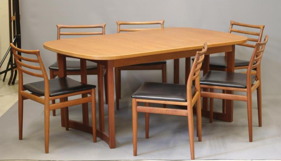 AN ERLING TORVITS FOR SORO STOLEFABRIK TEAK TABLE AND CHAIRS Image