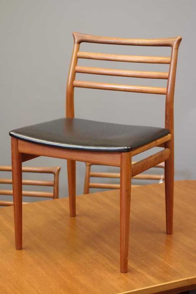 AN ERLING TORVITS FOR SORO STOLEFABRIK TEAK TABLE AND CHAIRS Image