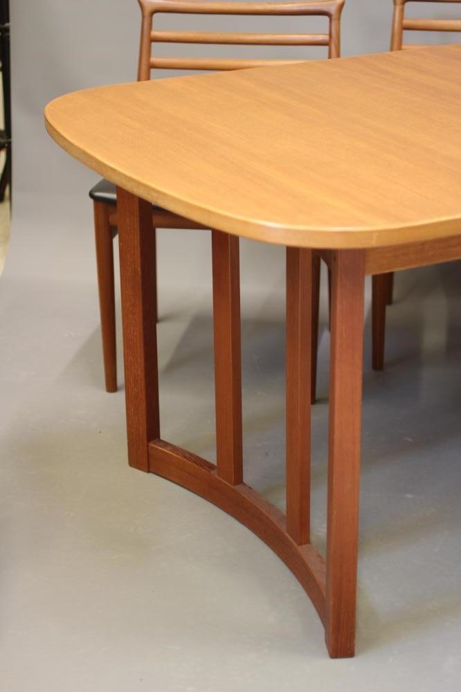 AN ERLING TORVITS FOR SORO STOLEFABRIK TEAK TABLE AND CHAIRS Image