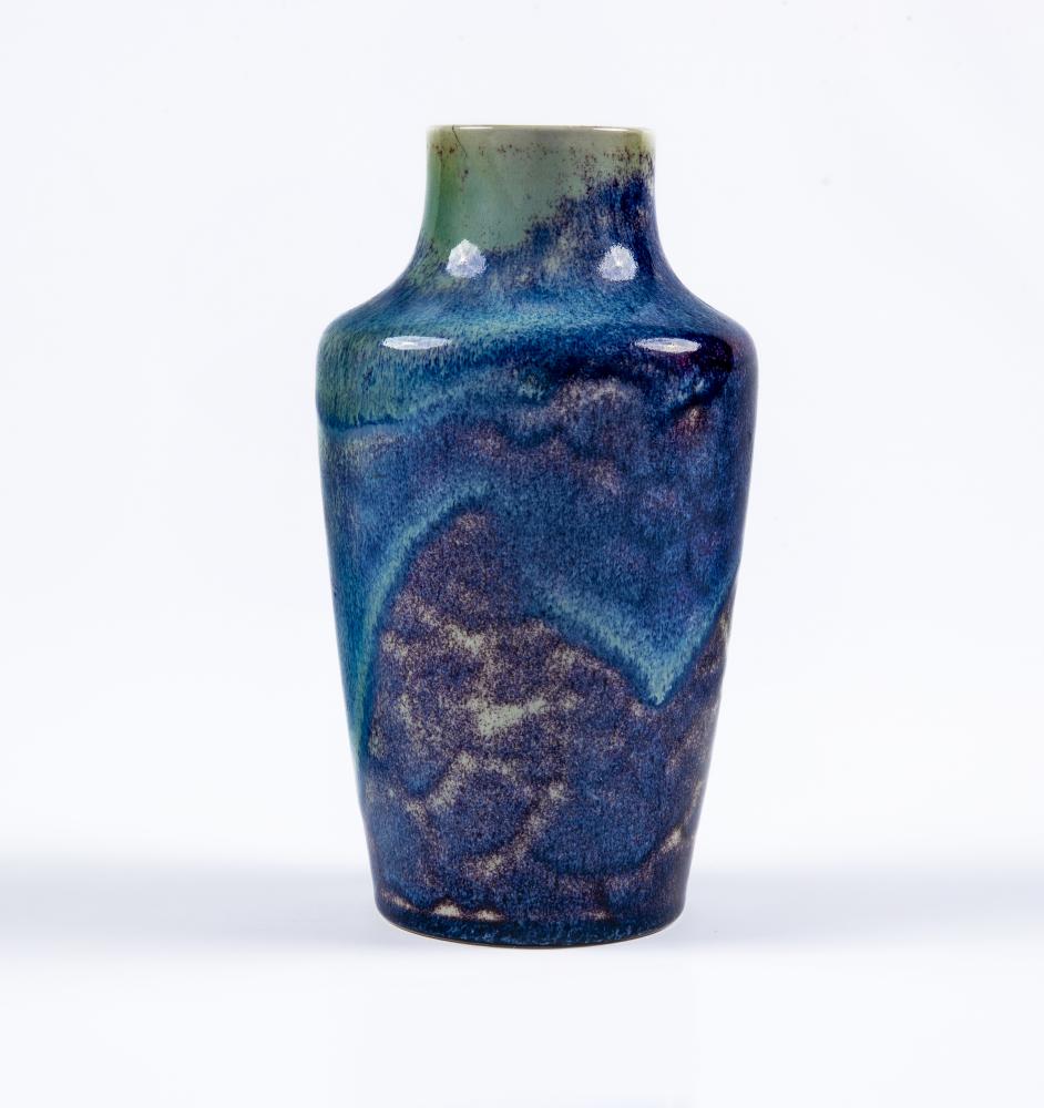 A RUSKIN POTTERY VASE Image