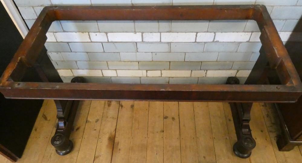 A WILLIAM IV MAHOGANY AND SPECIMEN MARBLE/SCAGLIOLA PILLAR END SIDE TABLE Image