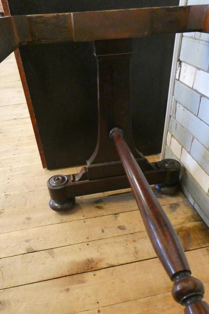 A WILLIAM IV MAHOGANY AND SPECIMEN MARBLE/SCAGLIOLA PILLAR END SIDE TABLE Image