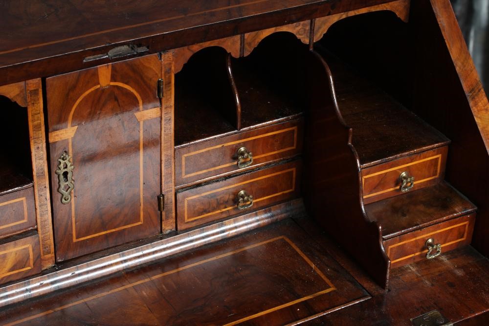 A GEORGIAN WALNUT BUREAU Image