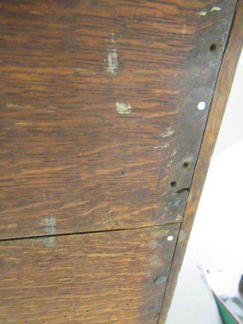 A GEORGIAN MAHOGANY SERPENTINE CHEST Image