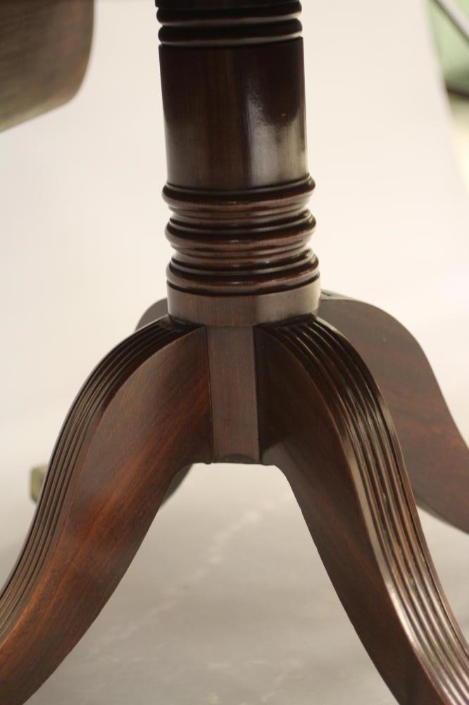 A MAHOGANY PEMBROKE TABLE Image