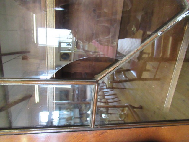 A GEORGIAN MAHOGANY BUREAU BOOKCASE Image