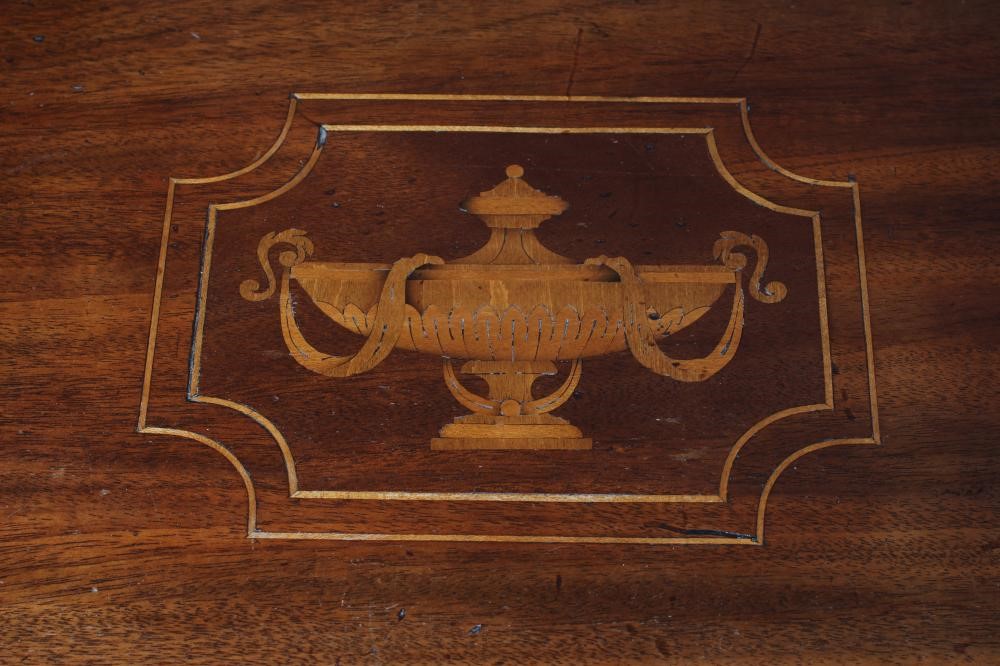 AN EDWARDIAN MAHOGANY AND INLAID PATERAE SIDE TABLE of oblong form with stringing Image