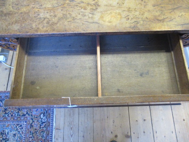 AN EARLY VICTORIAN BURR OAK LIBRARY TABLE Image