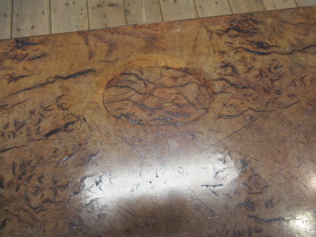 AN EARLY VICTORIAN BURR OAK LIBRARY TABLE Image