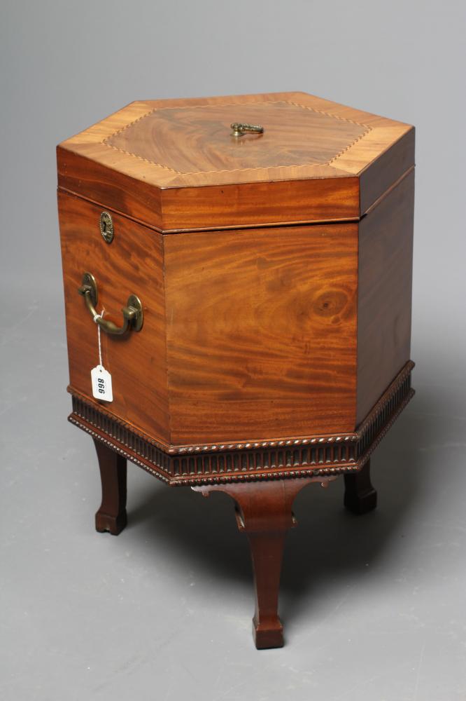 A MAHOGANY CELLARETTE Image