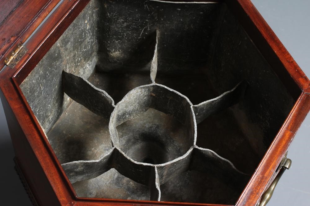 A MAHOGANY CELLARETTE Image