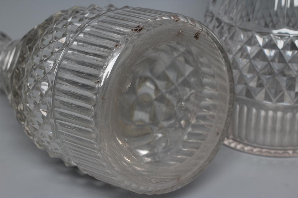 A PAIR OF TRIPLE RING NECK MALLET GLASS DECANTERS Image